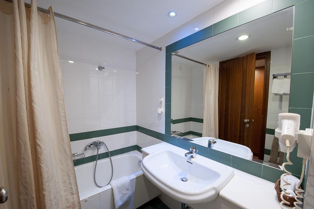 Fthia Hotel Ламия Экстерьер фото