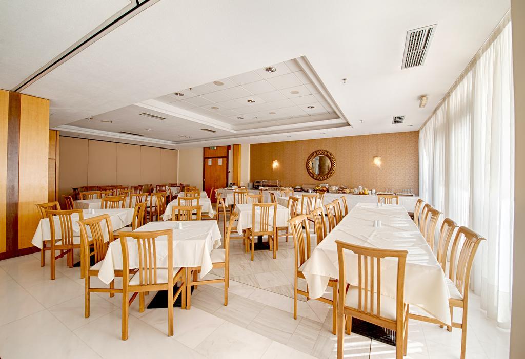 Fthia Hotel Ламия Экстерьер фото